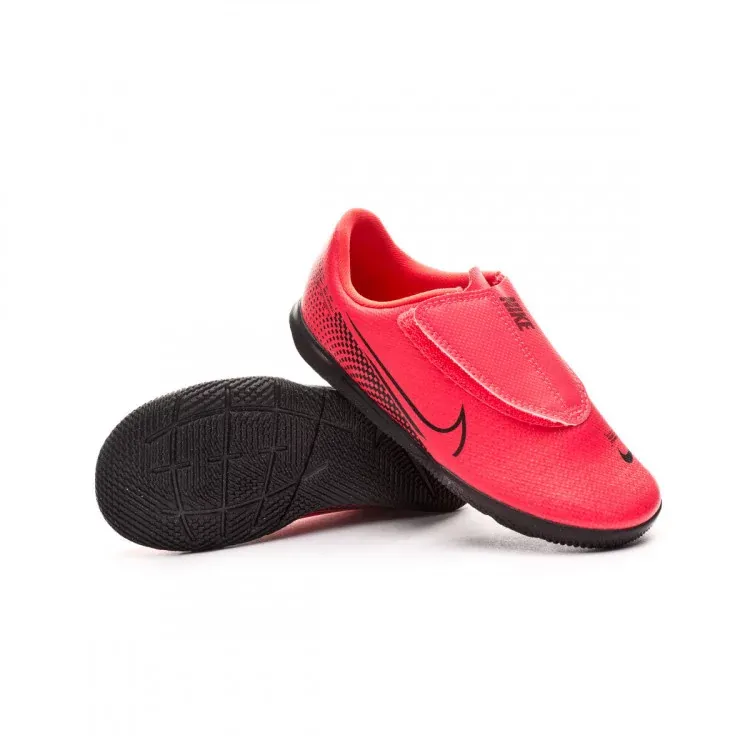 post card Mejores-zapatillas-con-velcro-para-niño-1.webp