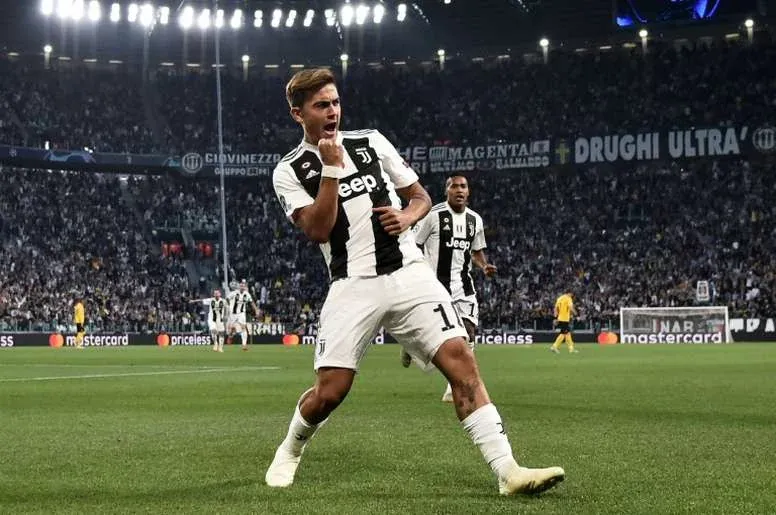 post card blog-como-evitar-que-se-bajen-las-medias-dybala.webp