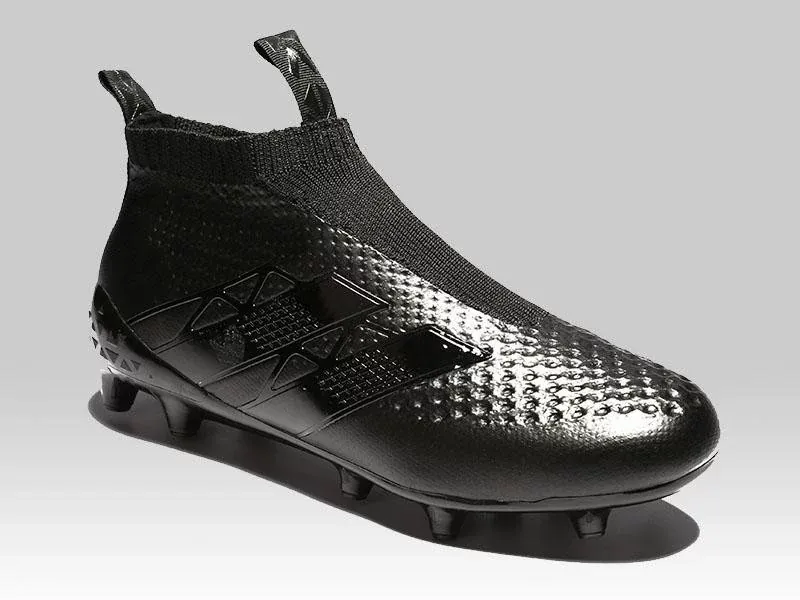 How to paint football boots black