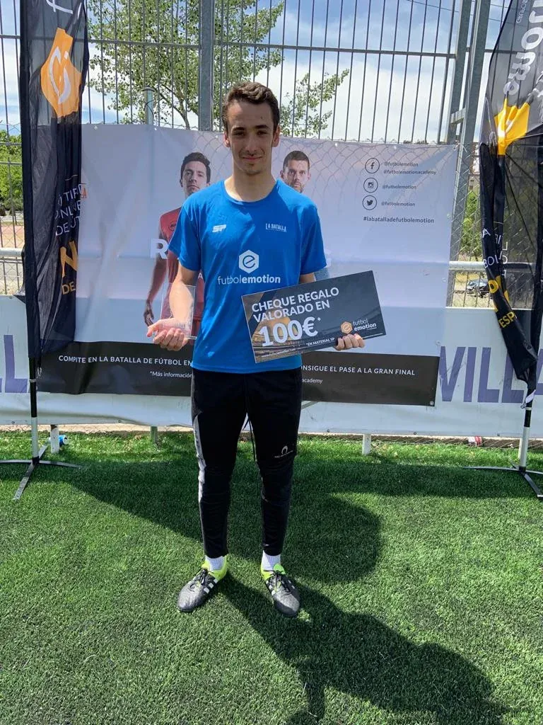 post card Javier Lopez - Ganador Por. Senior.webp