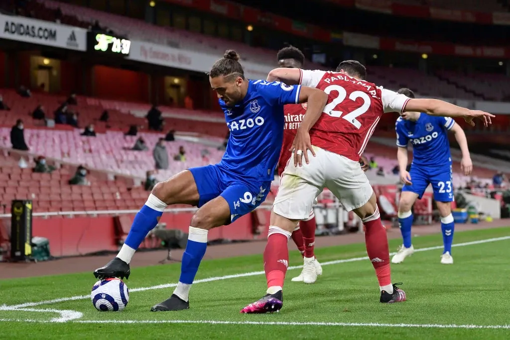 Marcelo, Calvert-Lewin and other players in black boots