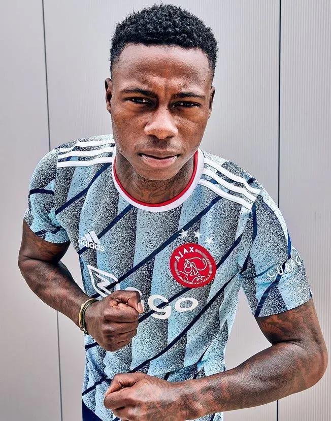 post card Blog-futbolemotion-camiseta-ajax-2021-1.webp