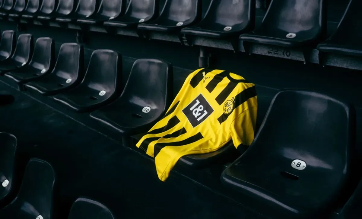 New 2022-2023 Borussia Dortmund jersey