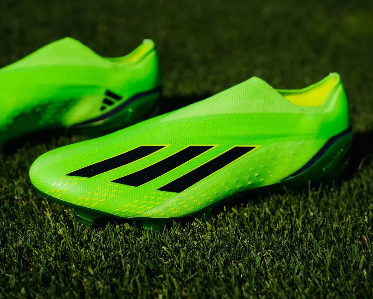 post card post-adidas-x-speedportal-spikes.webp