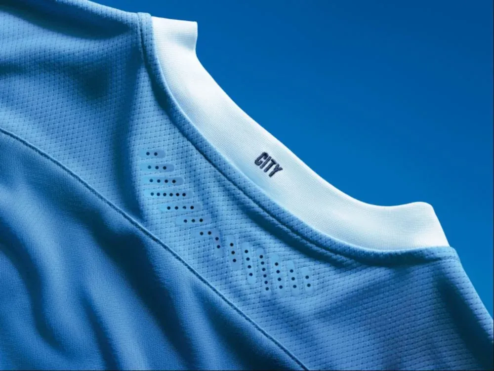 post card camiseta-manchester-city-2021-futbolemotion-3.webp
