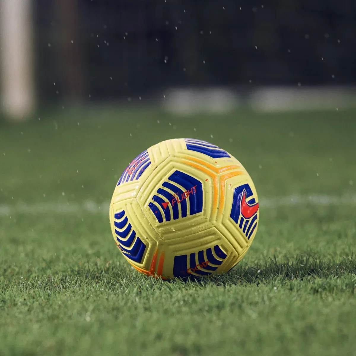 post card blog-futbolemotionportugal-nike-hi-vis-flight-ball-premier-league-3.webp