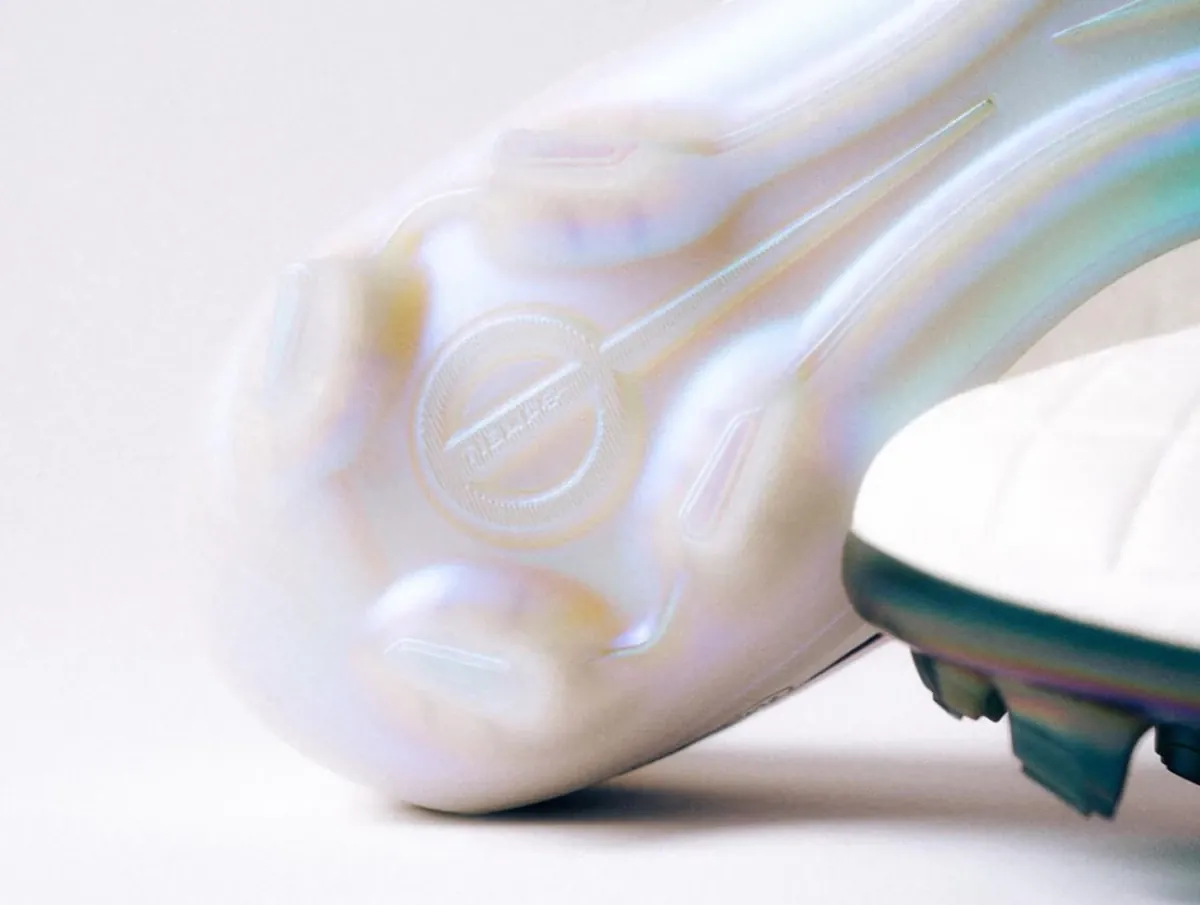 post card post-nike-tiempo-pearl-talonjpg4.webp