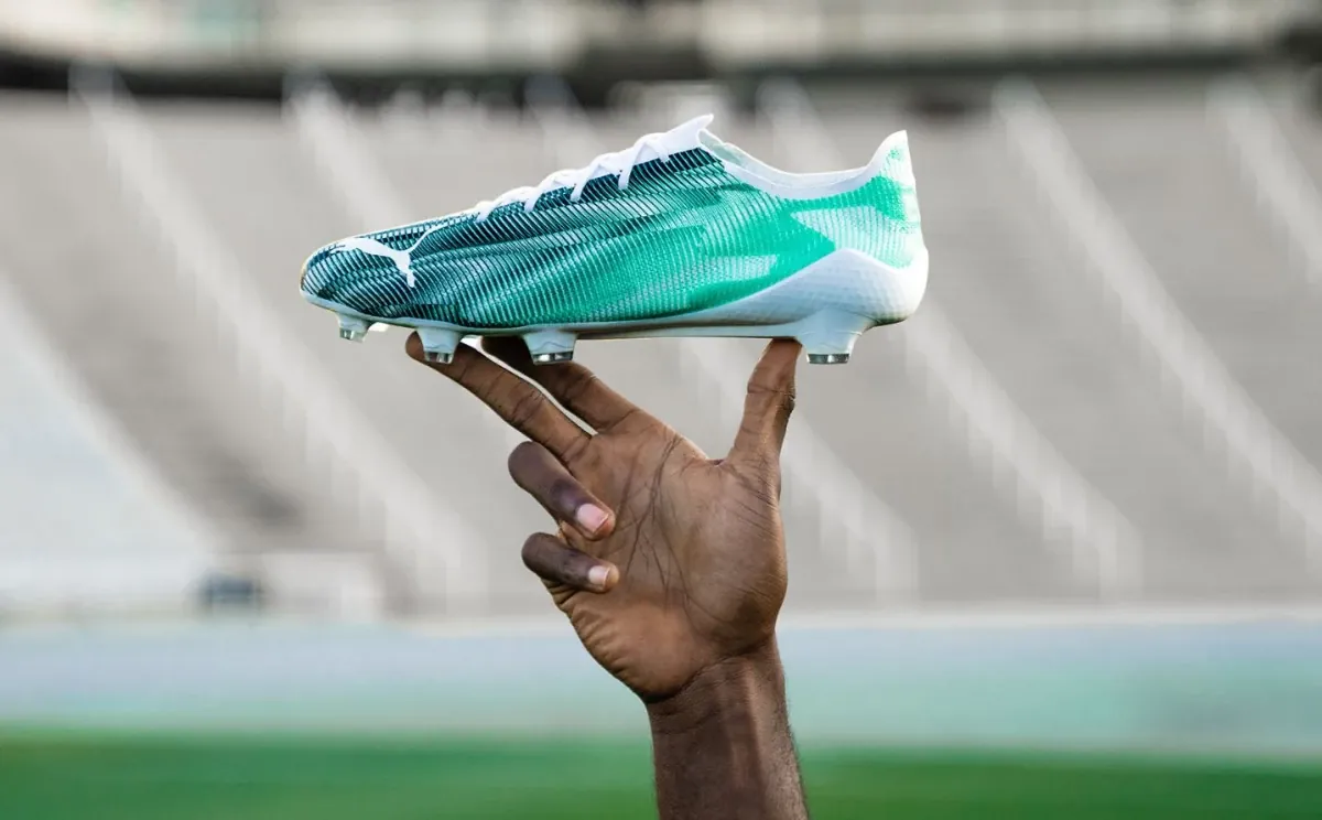 post card Puma-Ultra-SL-futbolemotion-2.webp