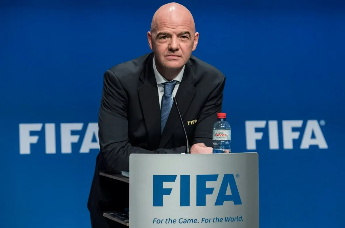 post card infantino.webp