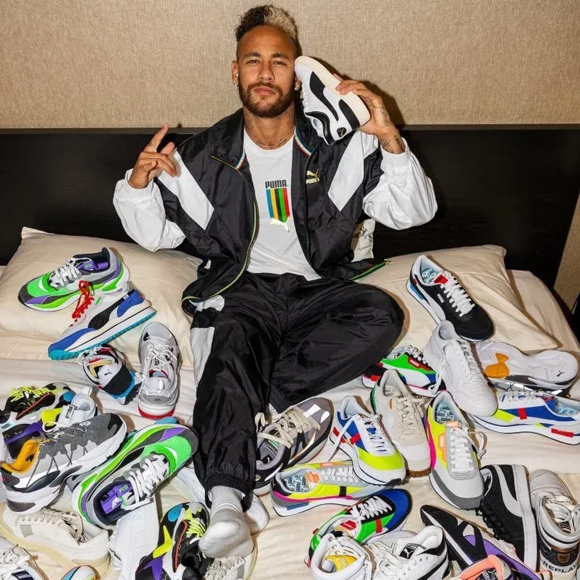 post card blogs-futbolemotion-portugal-neymar-assina-pela-puma-2.webp