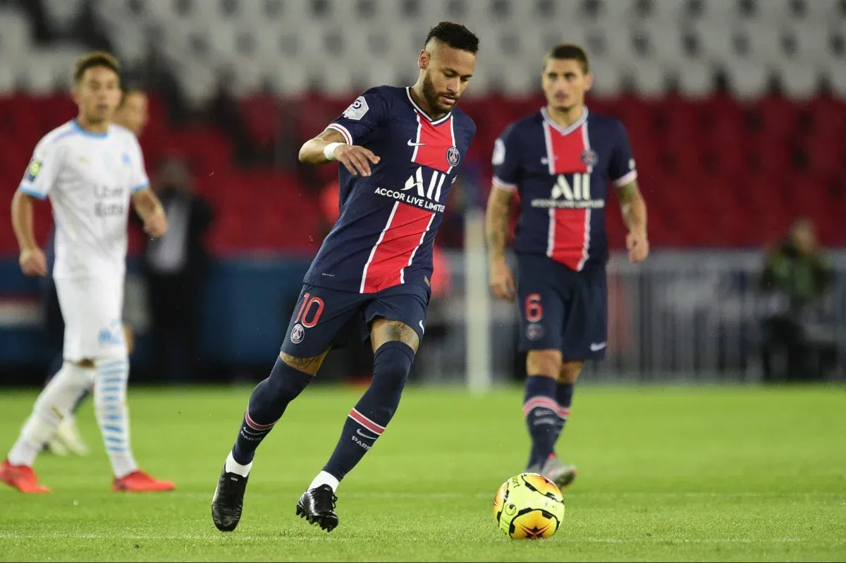 post card blogs-futbolemotion-portugal-neymar-assina-pela-puma-3.webp