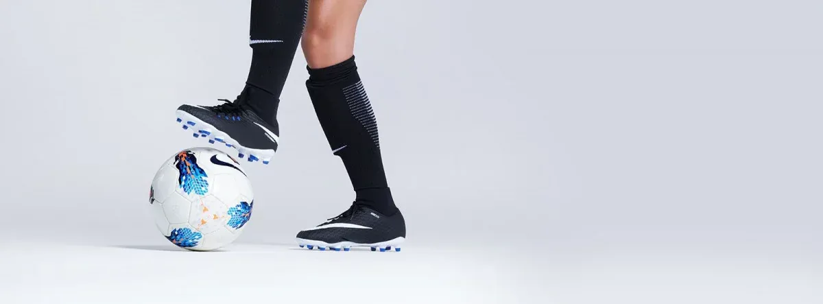 Nike also has cheap football boots. Let's check Nike's pro boots