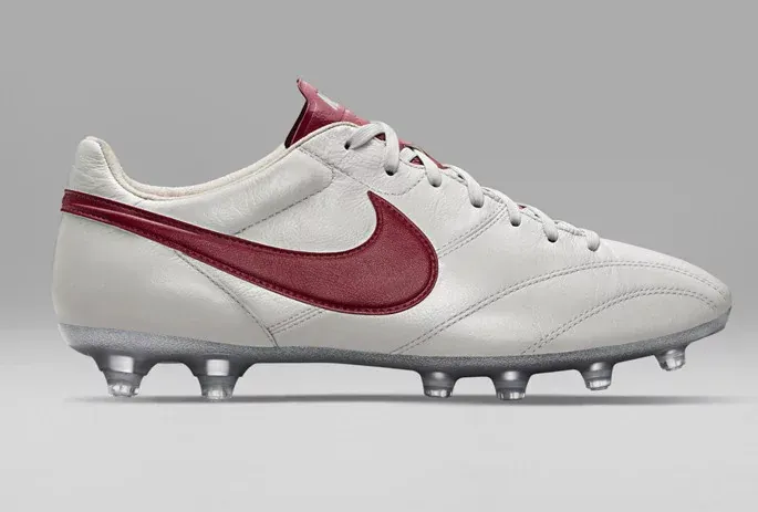 post card HO15_FB_TIEMPO_LEGEND_PREMIER_SE_MTLC_SMMT_WHITE_RED_A_PREM_native_1600.webp