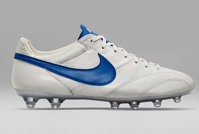 post card HO15_FB_TIEMPO_LEGEND_PREMIER_SE_MTLC_SMMT_WHITE_BLUE_A_PREM_native_1600.webp