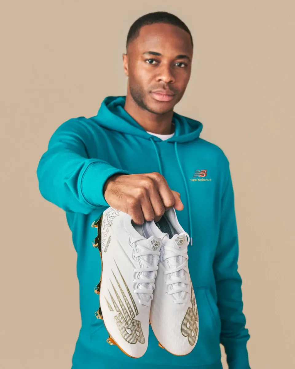 post card Loja online Fútbol Emotion Portugal - Blogs de futebol - Raheem Sterling at New Balance Football - 2.webp