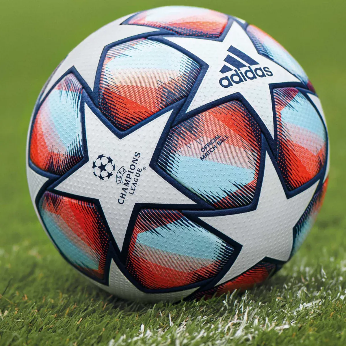 The 2020-21 Champions League ball