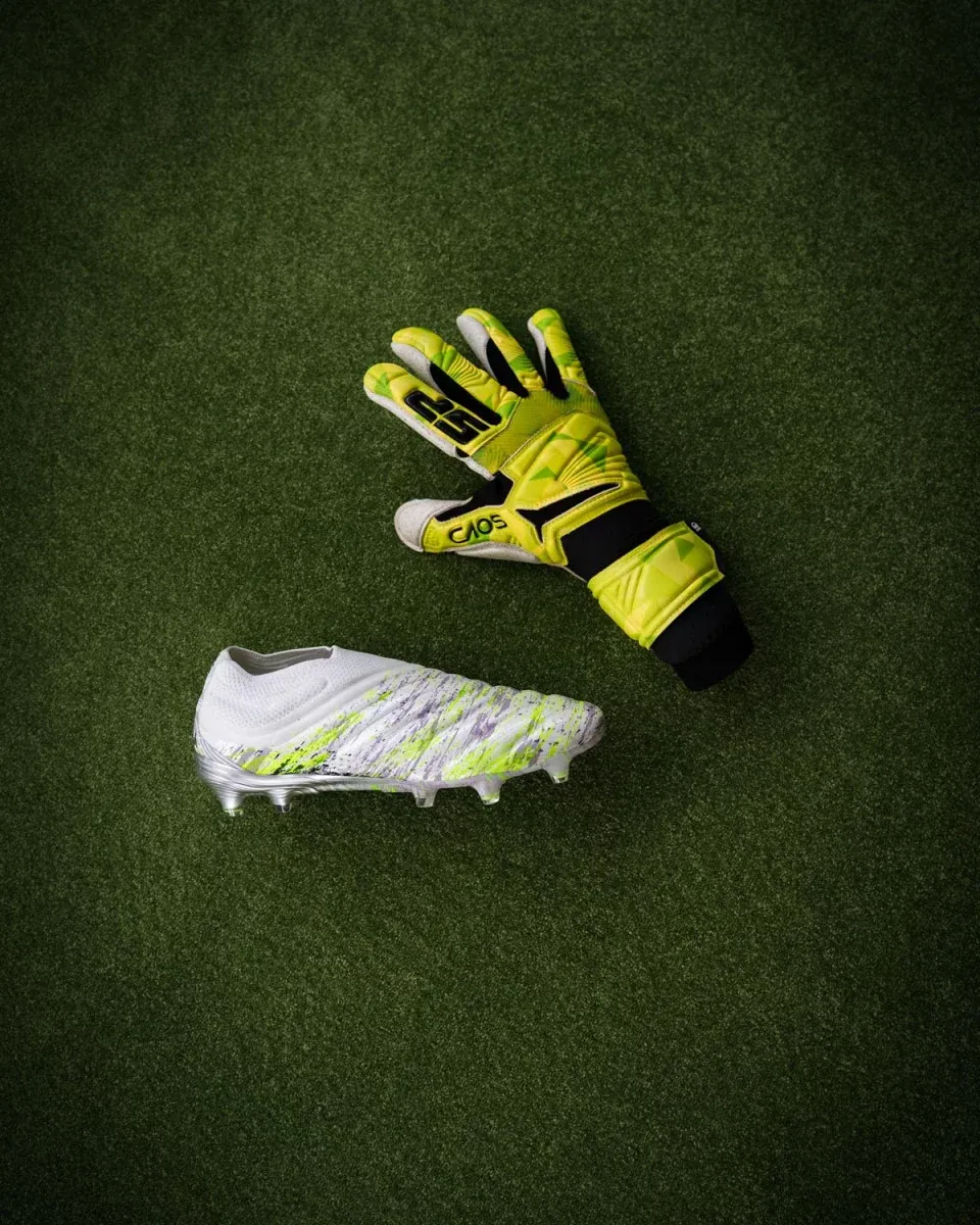 The best gloves and boots combos