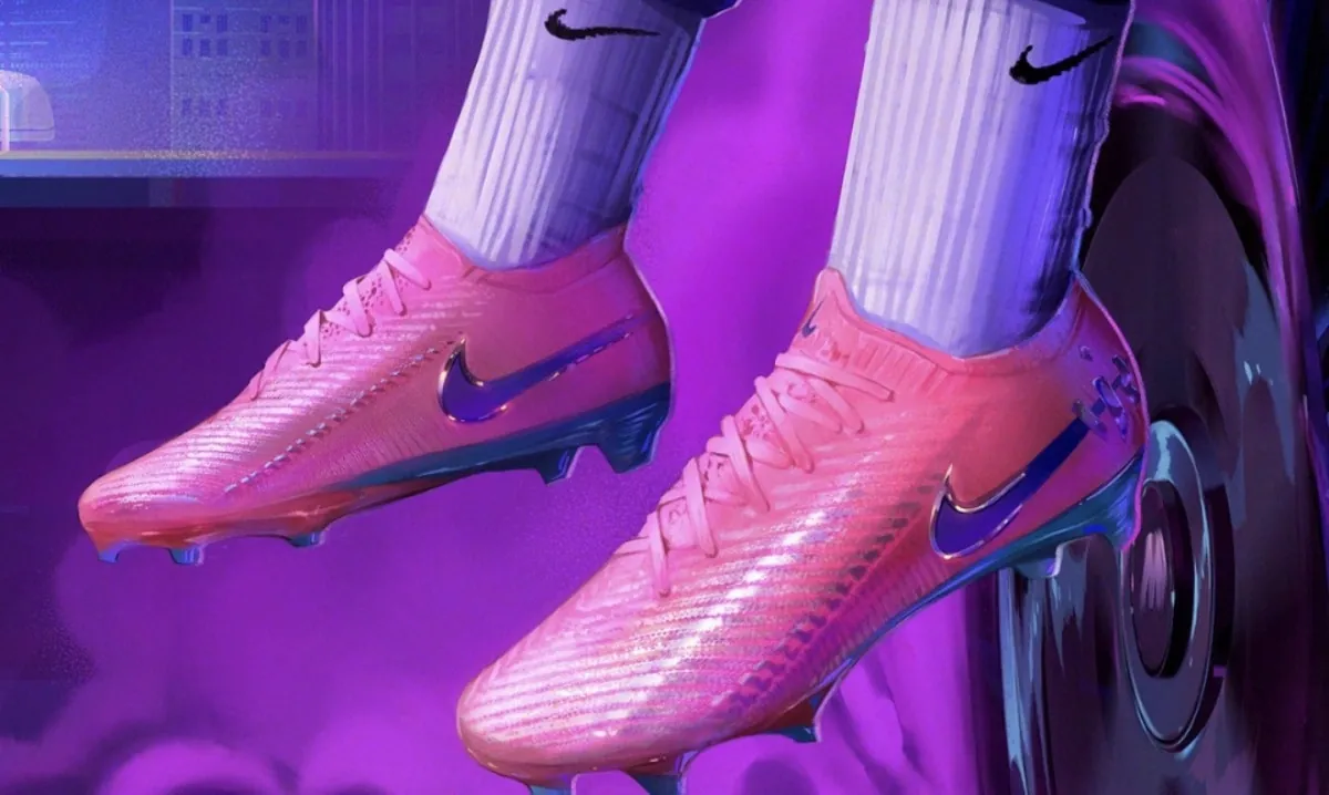 Vinícius' football boots