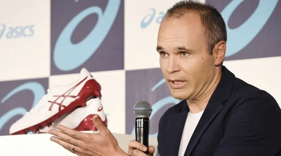Andres Iniesta Signs With ASICS, Becomes Brand Ambassador