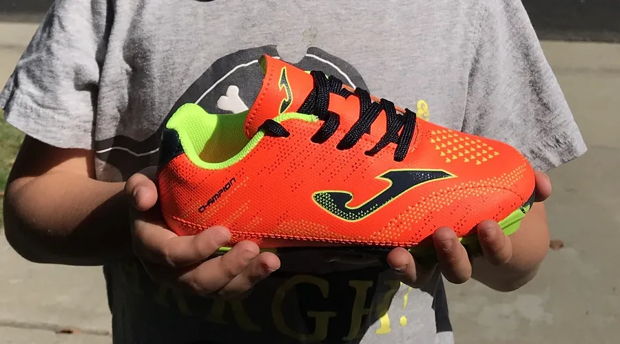 How To Pick The Best Soccer Cleats For Toddlers
