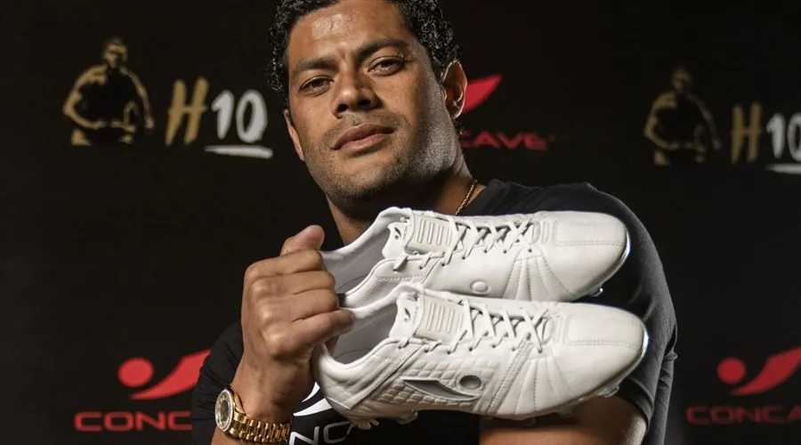 Hulk Signs Up To Wear Concave Boots