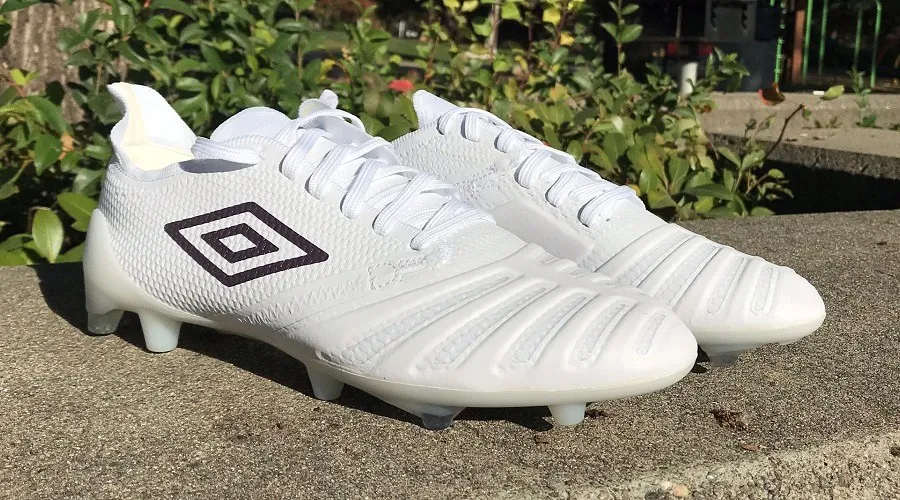 Initial Reaction – Umbro UX Accuro 3 With D30 Technology