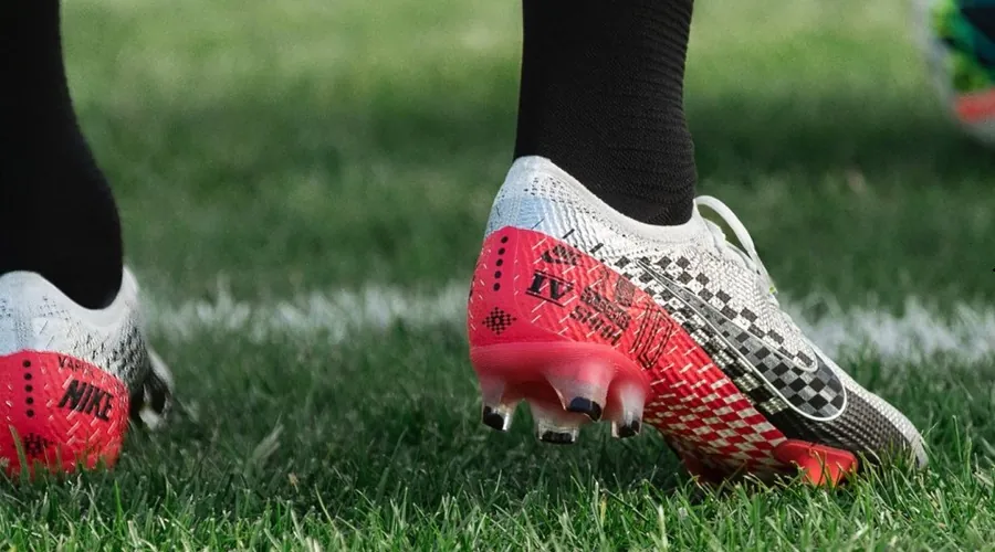Nike NJR Mercurial Vapor “Speed Freak” Released
