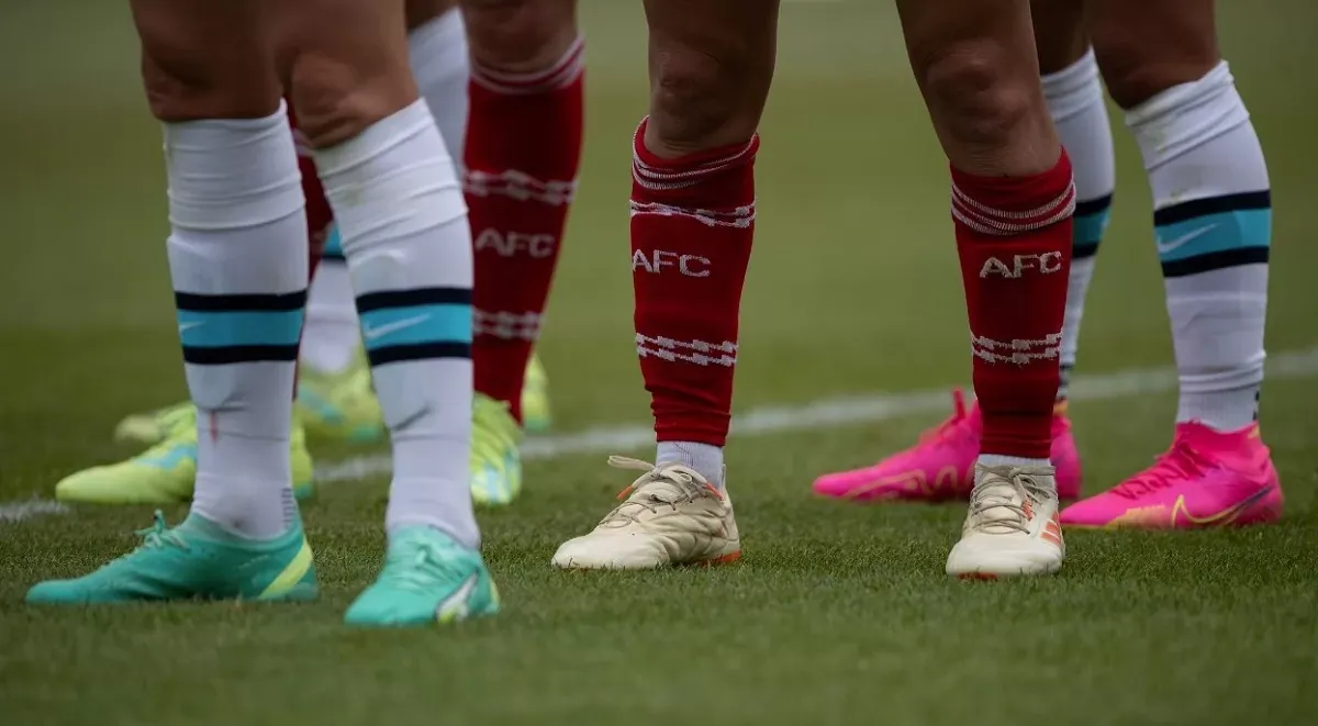 Research Identifies Need for Customized Soccer Cleats for Female Players